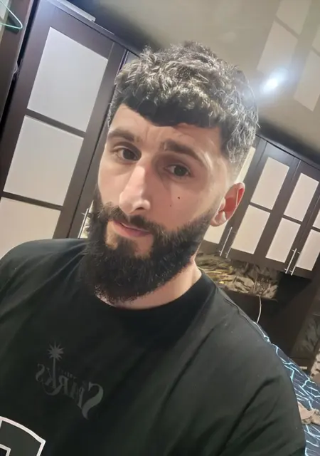 Я Эдгар, 33, знакомлюсь без обязательств в Мытищах