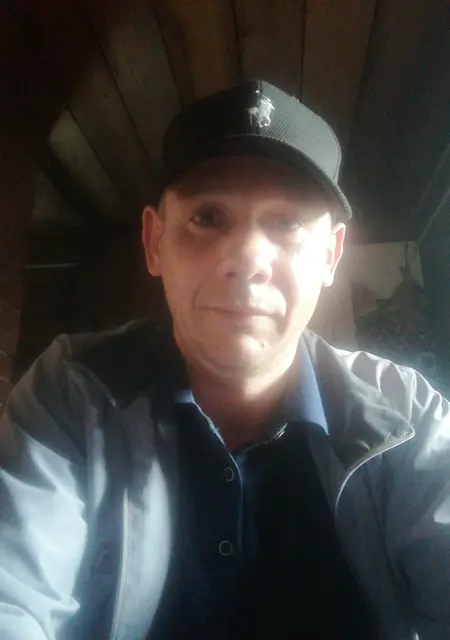 Андрей из Колывани, мне 45, познакомлюсь на одну ночь