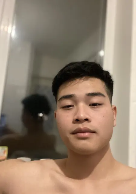 Я Nin, 23, из Парижа, ищу знакомства на одну ночь