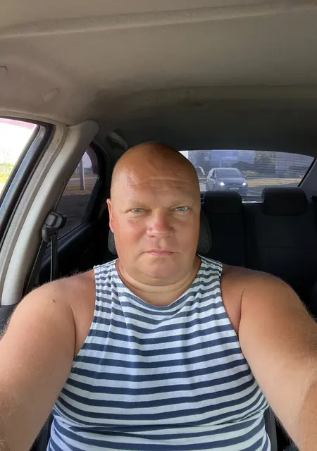 Я Олег, 48, из Магнитогорска, ищу знакомство для дружбы