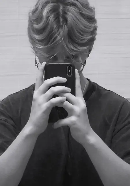 Я Святослав, 18, из Иванова, ищу знакомство для вирта