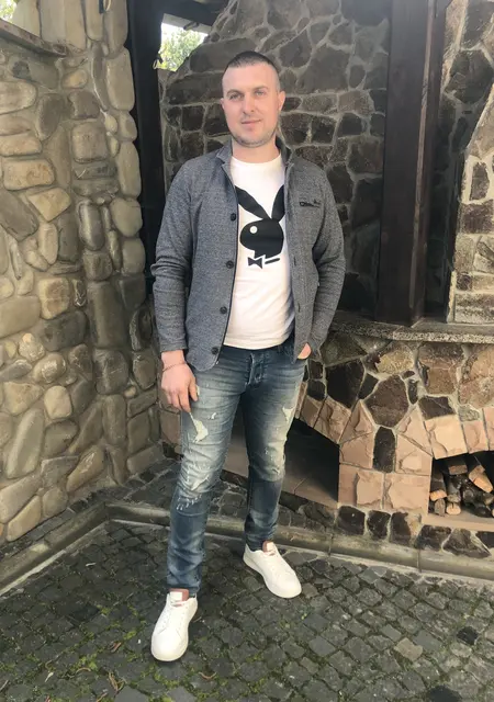 Я Ігор, 37 років, знайомлюсь для дружби у Тернополі