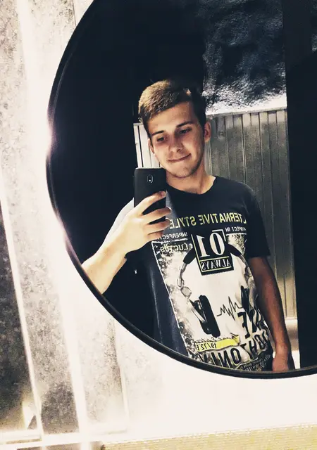 Я David, 23, знакомлюсь для приятного времяпровождения в Сумах