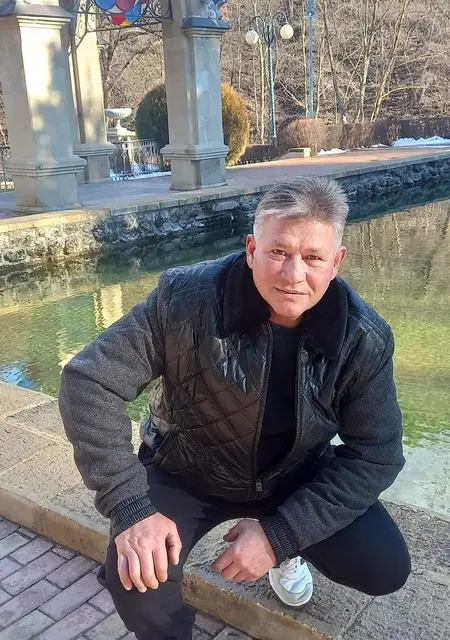 Дмитрий из Кайеркана, ищу на сайте знакомства на одну ночь