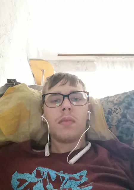 Данил из Уссурийска, ищу на сайте знакомства на одну ночь