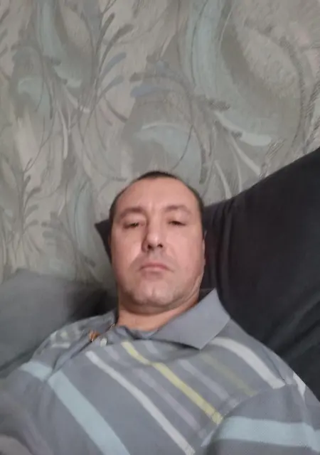 Константин из Подольска, мне 45, познакомлюсь на одну ночь