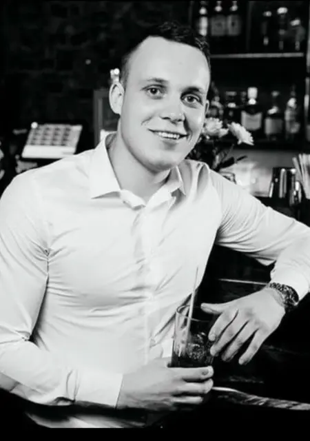 Я Vlad, 30, знакомлюсь для приятного времяпровождения в Воронеже