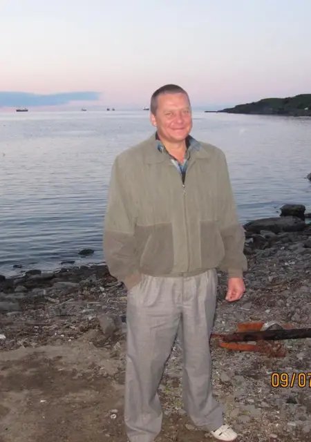 Александр из Советской Гавани, мне 51, познакомлюсь для общения