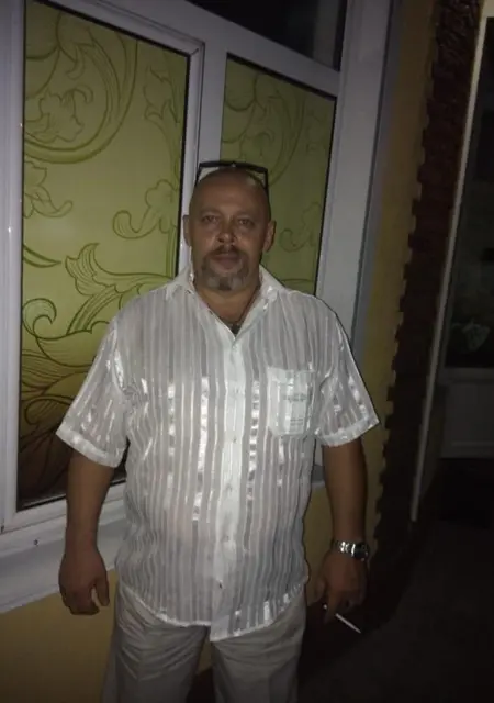 Я Сергей, 51, из Новороссийска, ищу знакомства на одну ночь