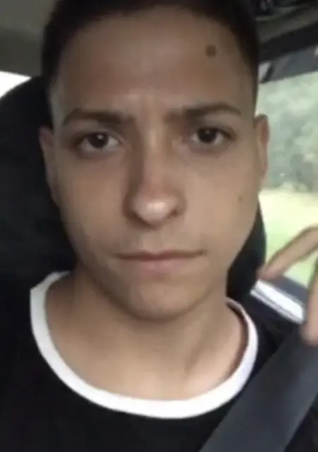 Олег из Москвы, мне 18, познакомлюсь для открытые отношения