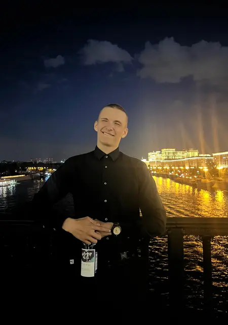 Я Илья, 21, знакомлюсь без обязательств в Долгопрудном