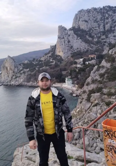 Я Сардор, 29, из Тамани, ищу знакомства на одну ночь