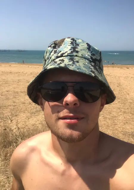 Я Дмитрий, 23, из Кизляра, ищу знакомство для вирта