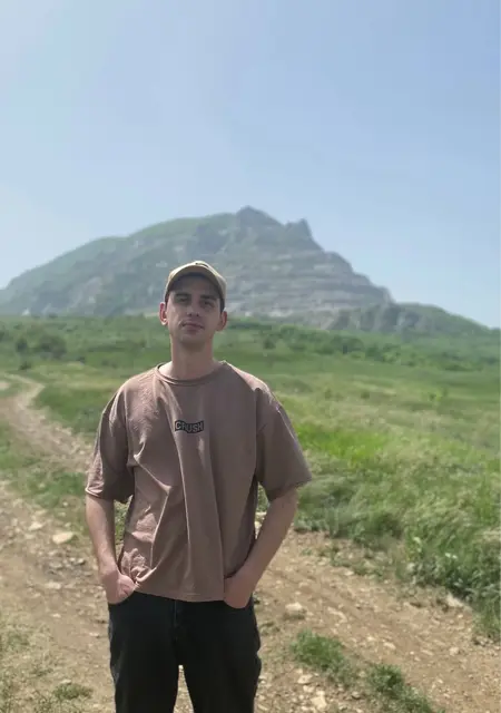 Я Михаил, 25, знакомлюсь для постоянных отношений в Пятигорске