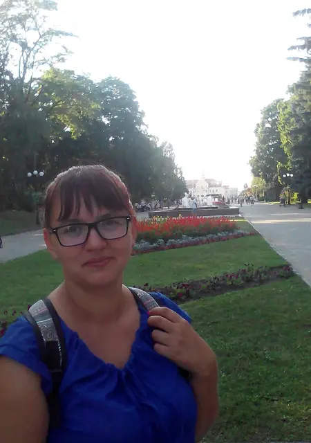 Я Вика, 42, из Харькова, ищу знакомство для дружбы