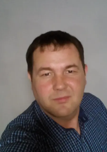 Я Андрей, 44, знакомлюсь для общения в Новом Уренгое