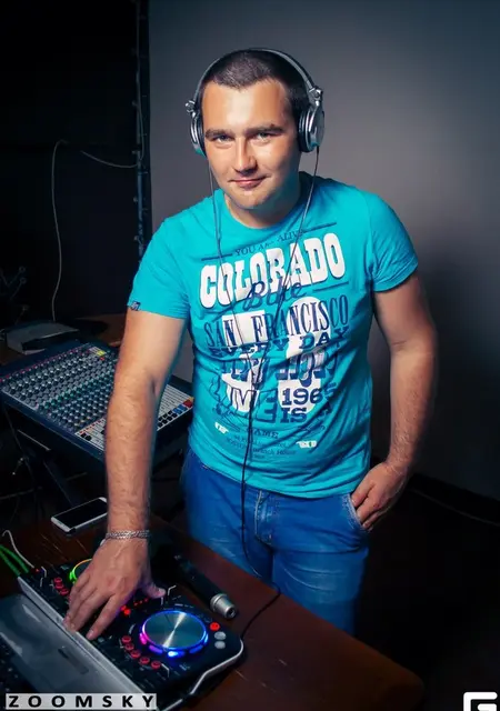 Я Сергей, 35, знакомлюсь без обязательств в Донецке