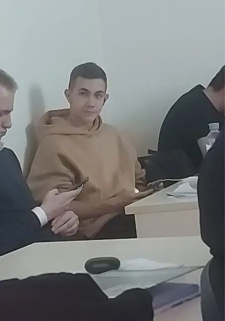 Юра из Пущина, мне 22, познакомлюсь для приятного времяпровождения