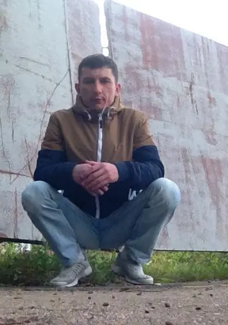 Евгений из Одинцова, мне 37, познакомлюсь на одну ночь