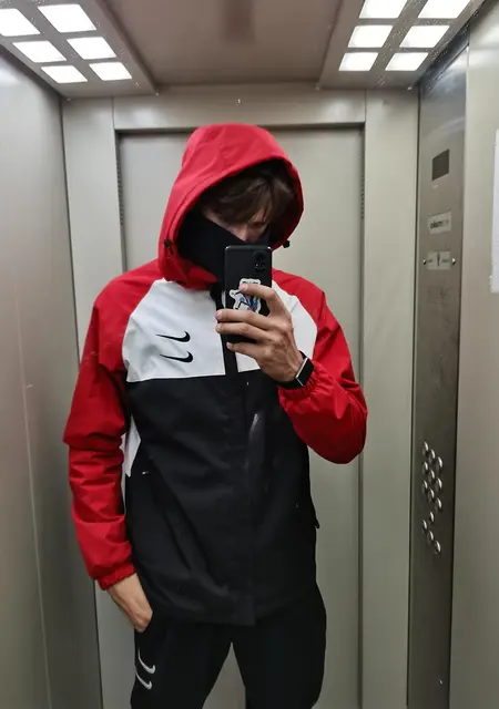 Илья из Коломны, мне 21, познакомлюсь на одну ночь