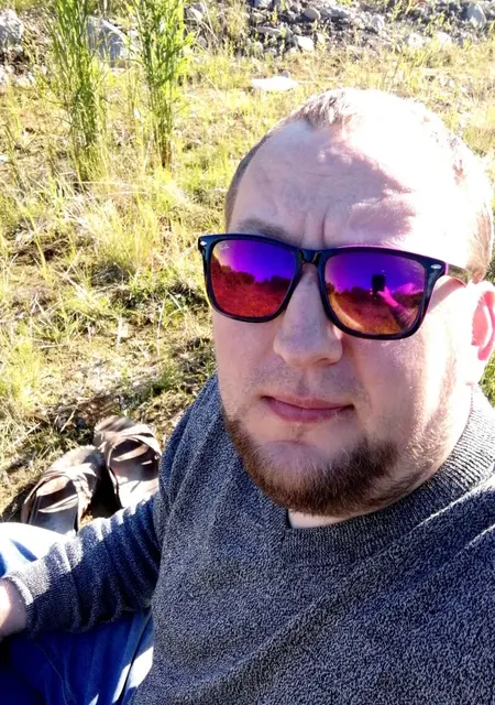 Павел из Магадана, мне 43, познакомлюсь на одну ночь