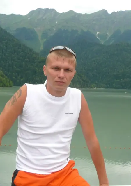 Я Сергей, 40, знакомлюсь на одну ночь в Железногорске