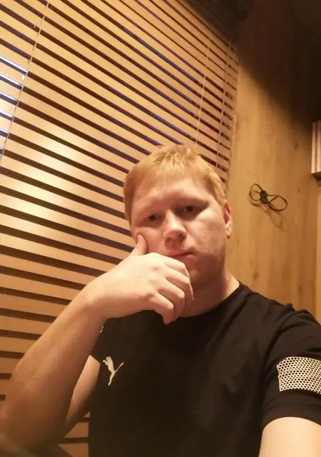 Михаил из Йошкар-Олы, мне 28, познакомлюсь для вирта