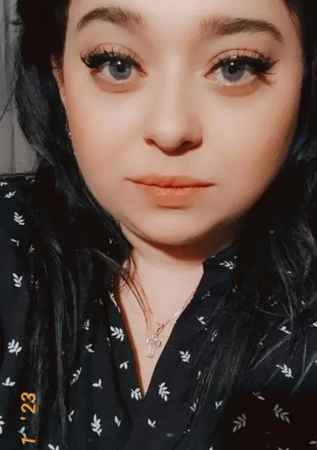 Я Ириночка, 27, из Стерлитамака, ищу знакомство для общения