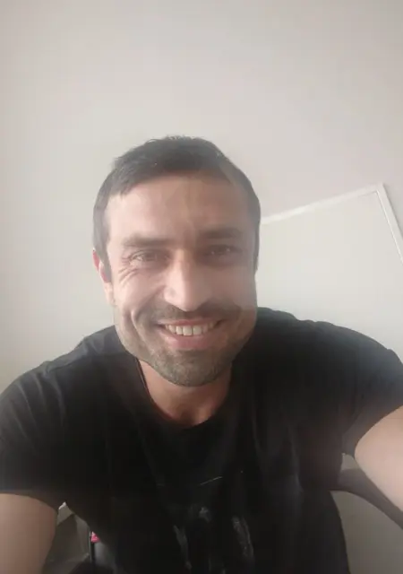 Макс из Горно-Алтайска, ищу на сайте знакомства на одну ночь