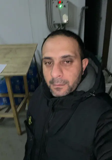 Я Заур, 41, знакомлюсь для совместных путешествий в Зеленограде