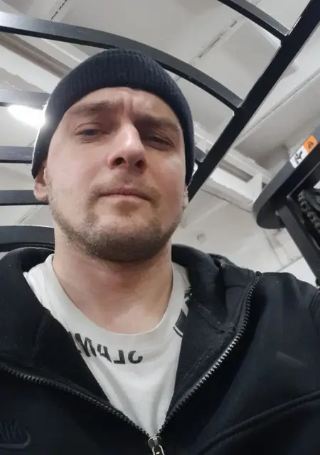 Свят из Новокузнецка, ищу на сайте знакомства без обязательств