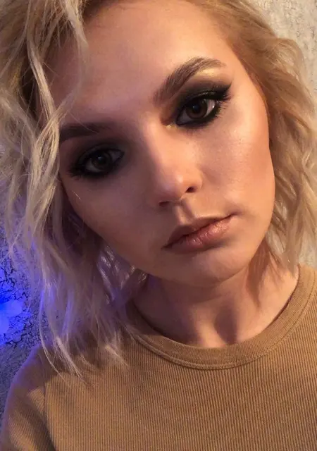 Я Кристина, 24, знакомлюсь для постоянных отношений в Ижевске