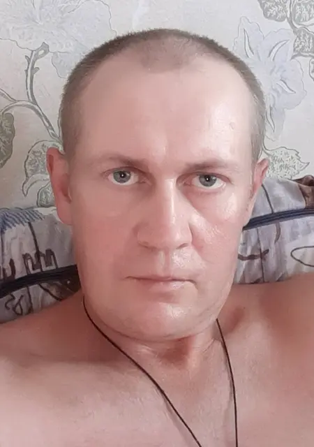 Я Сергей, 44, из Назарова, ищу знакомство для приятного времяпровождения