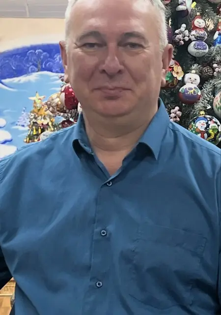 Александр из Бронниц, мне 52, познакомлюсь для приятного времяпровождения