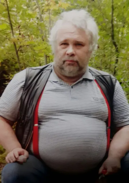 Я Вадим, 65, знакомлюсь для общения в Санкт-Петербурге