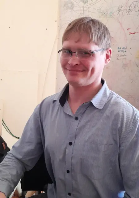 Я Костя, 37, из Нефтеюганска, ищу знакомства без обязательств