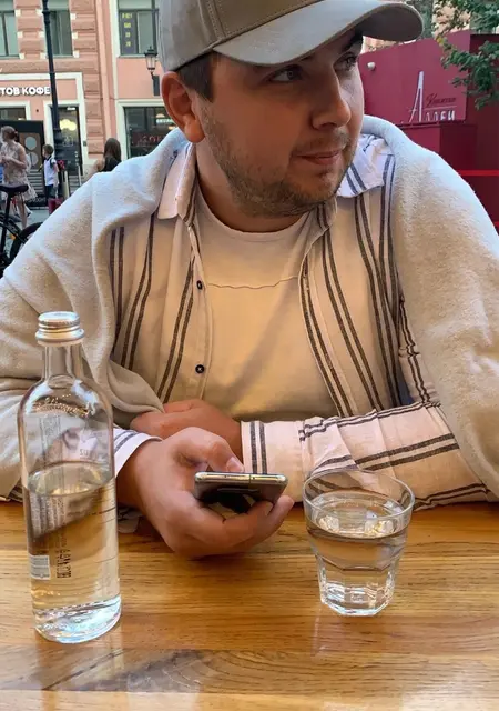 Artur из Невинномысска, мне 29, познакомлюсь для открытые отношения