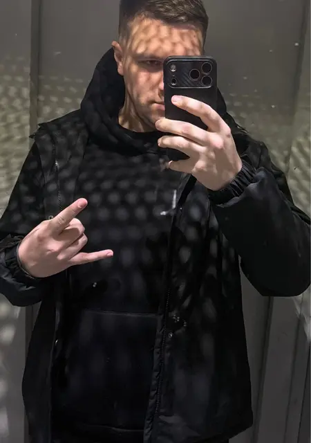 Я Виталий, 31, из Вологды, ищу знакомство для совместных путешествий