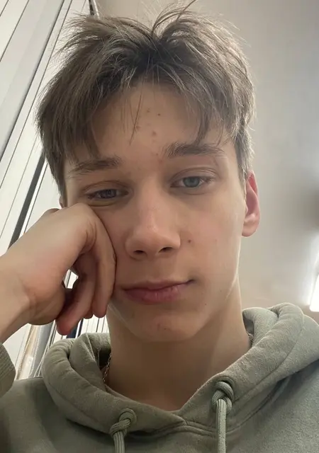 Константин из Архангельска, мне 19, познакомлюсь на одну ночь