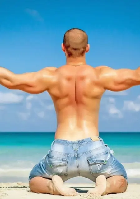 Алекс из Брянска, мне 35, познакомлюсь для приятного времяпровождения