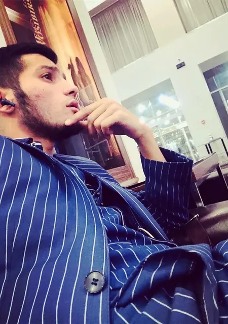 Я Ваня, 29, из Изобильного, ищу знакомство для приятного времяпровождения