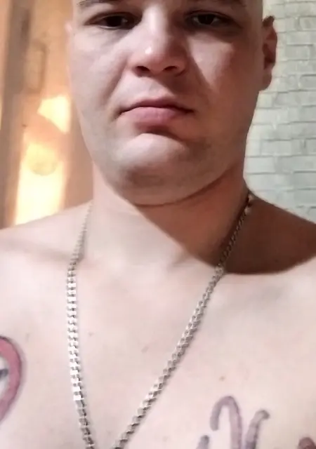 Я Андрей, 28, знакомлюсь для открытые отношения в Архангельске