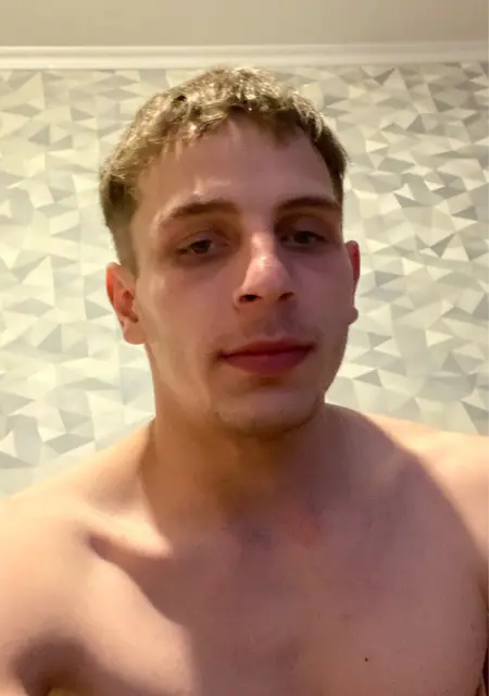 Николай из Печор, мне 26, познакомлюсь для открытые отношения