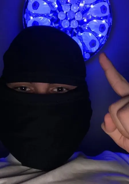 Я Артём, 22, из Краснодара, ищу знакомство для вирта