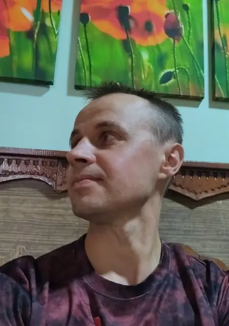 Black из Мукачева, ищу на сайте общение