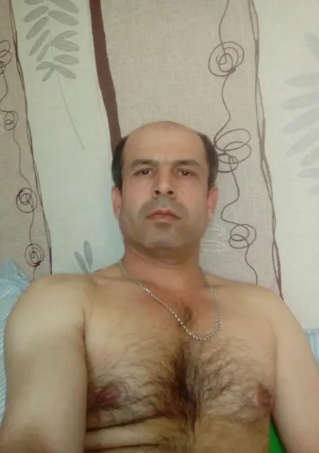 Я Рустам, 47, из Климовска, ищу знакомства без обязательств