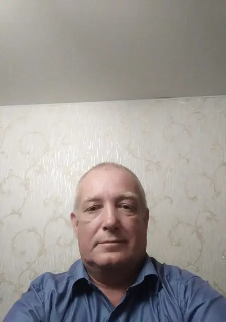 Андрей из Уссурийска, ищу на сайте знакомства на одну ночь