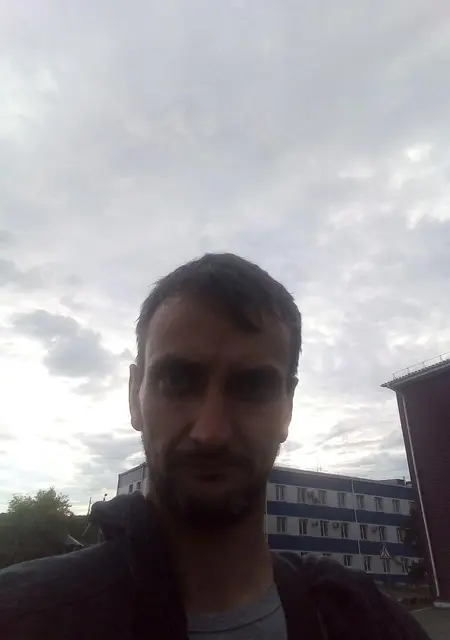 Я Андрей, 39, из Партизанска, ищу знакомства на одну ночь