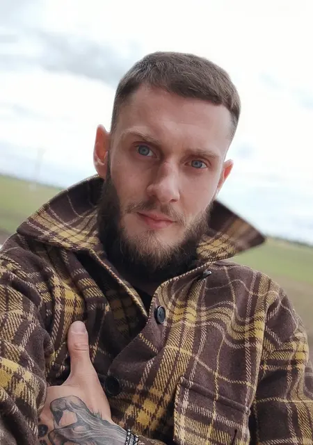 Я Андрей, 32, из Путилкова, ищу знакомство для приятного времяпровождения