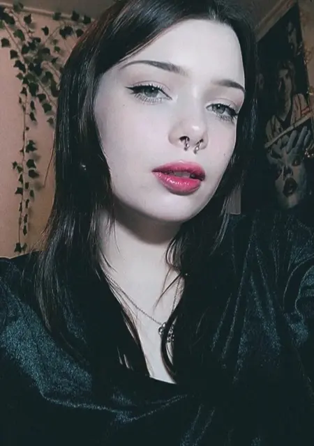 Василиса из Мытищ, ищу на сайте общение